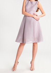 TFNC Robe de jour - mauve