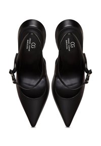 Scarpe con tacco alto a punta in pelle nera, con cinturino alla caviglia e fibbia. Texture liscia e design elegante e minimale.