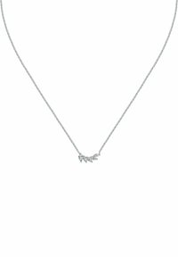 Silberne Halskette mit einer zarten Kette und einem Cluster aus fünf im Marquise-Schliff geschliffenen Edelsteinen in der Mitte, mit einer polierten Oberfläche.