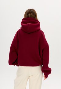 MIRONS Felpa con cappuccio - bordeaux