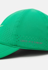 Nike Performance ADVANTAGE CLUB UNISEX - Caps - stadium green