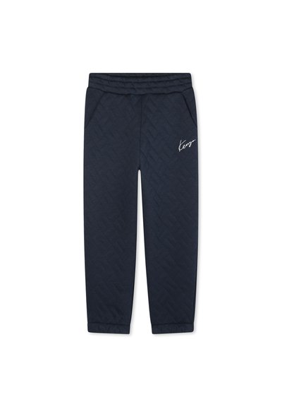 Marineblauwe gewatteerde joggingbroek met een gestructureerd patroon, elastische tailleband en zijzakken; bevat witte logo borduring aan de voorkant.