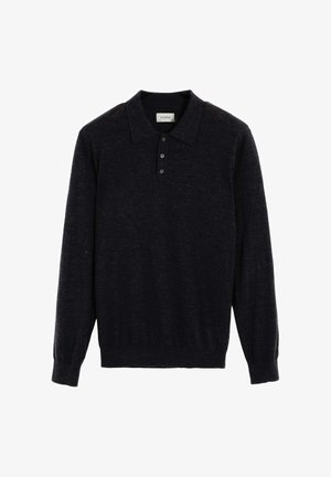 Polo en maille à manches longues bleu marine foncé, en matériau doux, avec un col classique, une patte de boutonnage à trois boutons et des poignets côtelés.