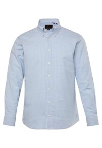 Camisa de patrón de cuadros en azul claro con mangas largas y cuello abotonado. Fabricada en algodón, con botones blancos y un dobladillo curvado.