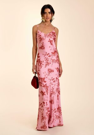 THE-ARE Maxi dress - pink