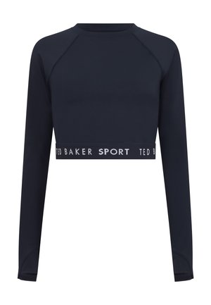 Marineblaues Crop-Top mit langen Ärmeln aus glattem Stoff. Verfügt über einen gerundeten Halsausschnitt, Raglanärmel und einen Bund mit dem Aufdruck "TED BAKER SPORT".