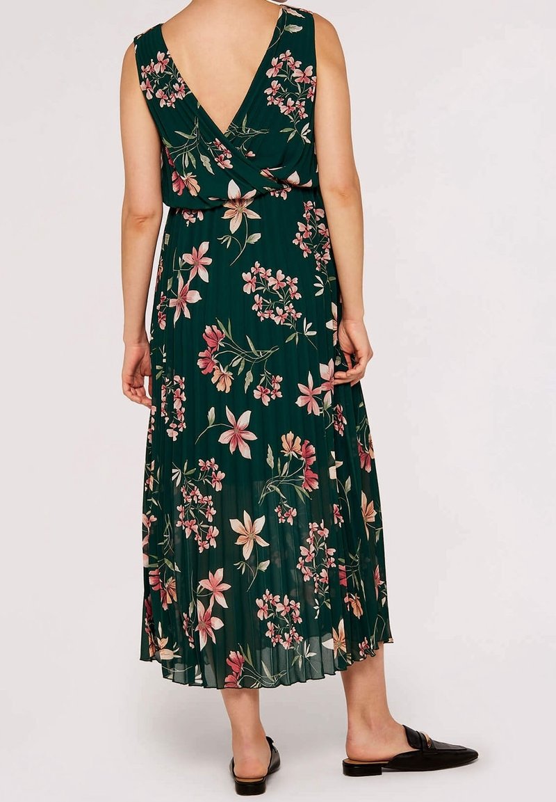 Apricot Maxi dress - green - (Pre-owned) - Zalando