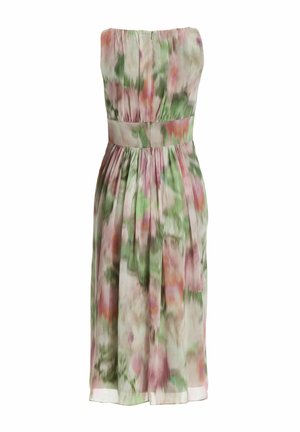 Jurk met bloemenspatroon in pasteltinten roze en groen, strapless met een getailleerde taille, vloeiende rok en semi-transparante stoftextuur.