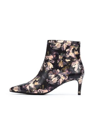 FONTE - Botines bajos - black