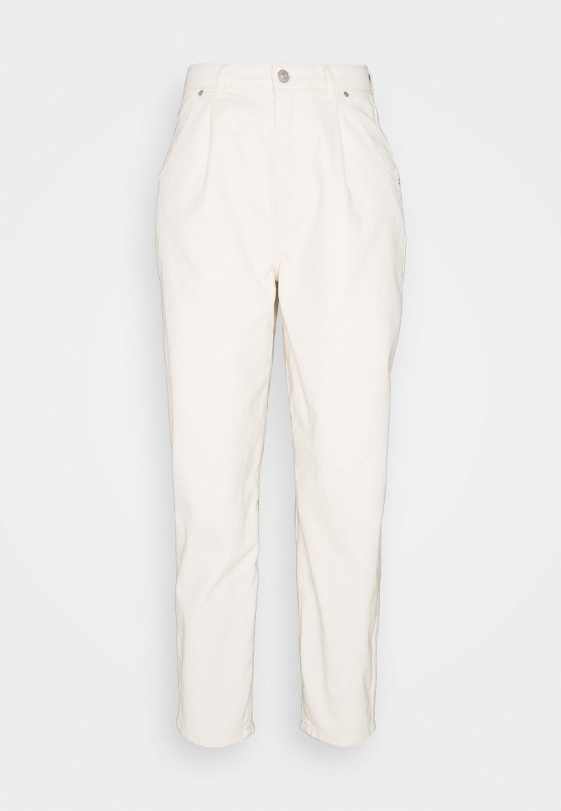 Vaaleanbeige puuvillapantsit, joissa on korkea vyötärö, tuuletus, edessä napitus ja sivutaskut; kapeat lahkeet ja ommeltu helma.