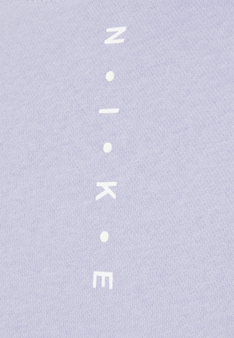 Damen Sweatshirts | Nike Sportswear TREND CREW Sweatshirt purple dawn/flieder - OL49314 Damen Sweatshirts | Nike Sportswear TREND CREW Sweatshirt purple dawn/flieder - OL49314