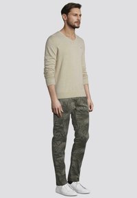 TOM TAILOR V NECK  - Strickpullover - beige dark melange