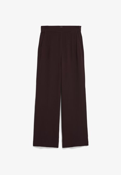 Pantalons à jambes larges en tissu marron foncé, dotés d'une taille haute et de poches latérales. Texture lisse avec une finition soignée.