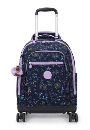Zaino su rotelle in tessuto blu navy con motivi colorati, dettagli viola e un portachiavi staccabile a forma di scimmietta di peluche viola. Presenta un manico estensibile e ruote.