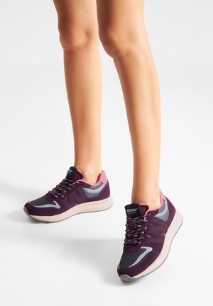 Woden SNEAKERS RIGMOR OPEN - Baskets basses - cherry