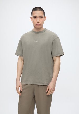 ARKK Copenhagen CORE BOXY TEE - Βασικό μπλουζάκι - khaki