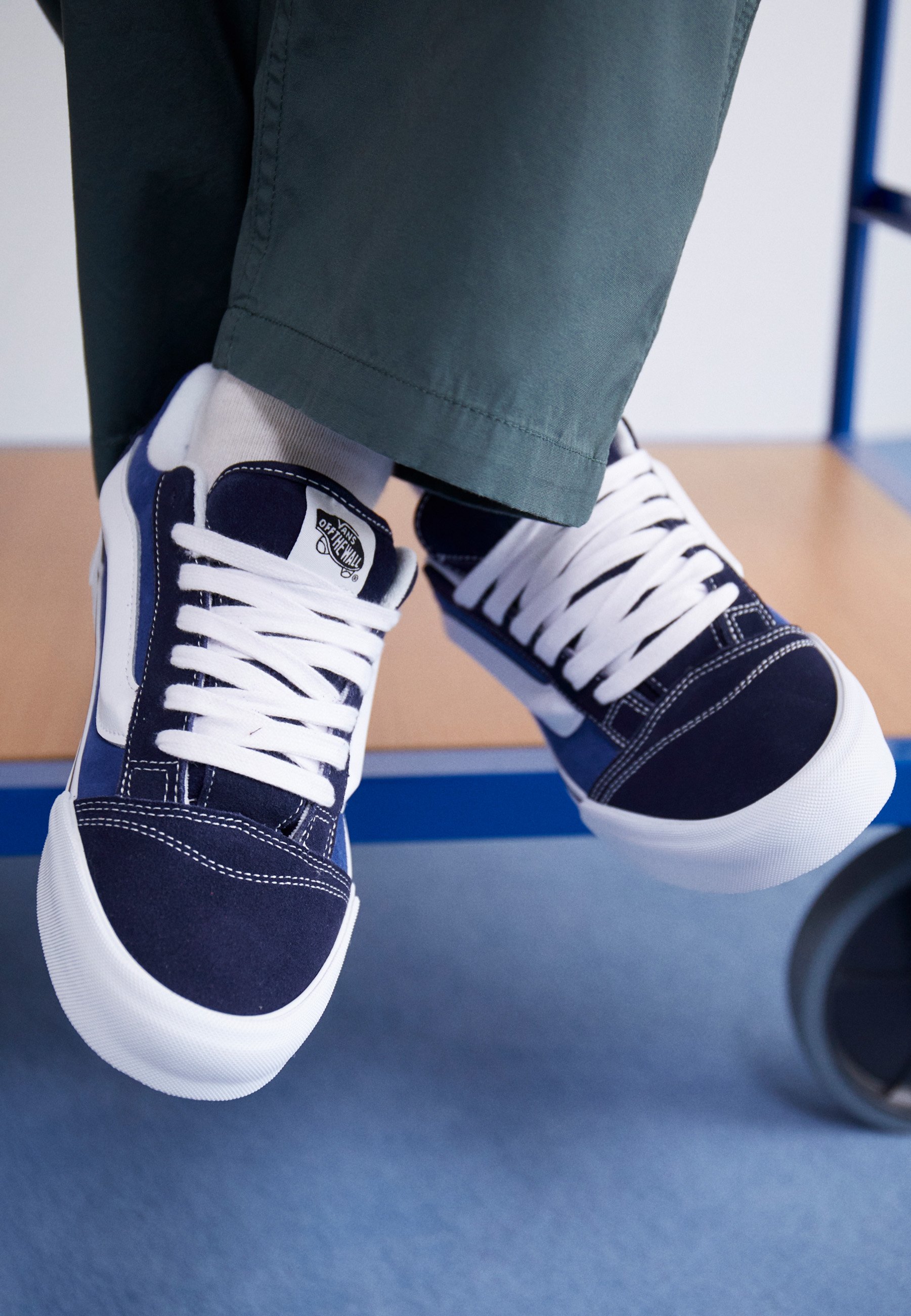 Vans KNU SKOOL UNISEX - Skate shoes - navy/true white/blue