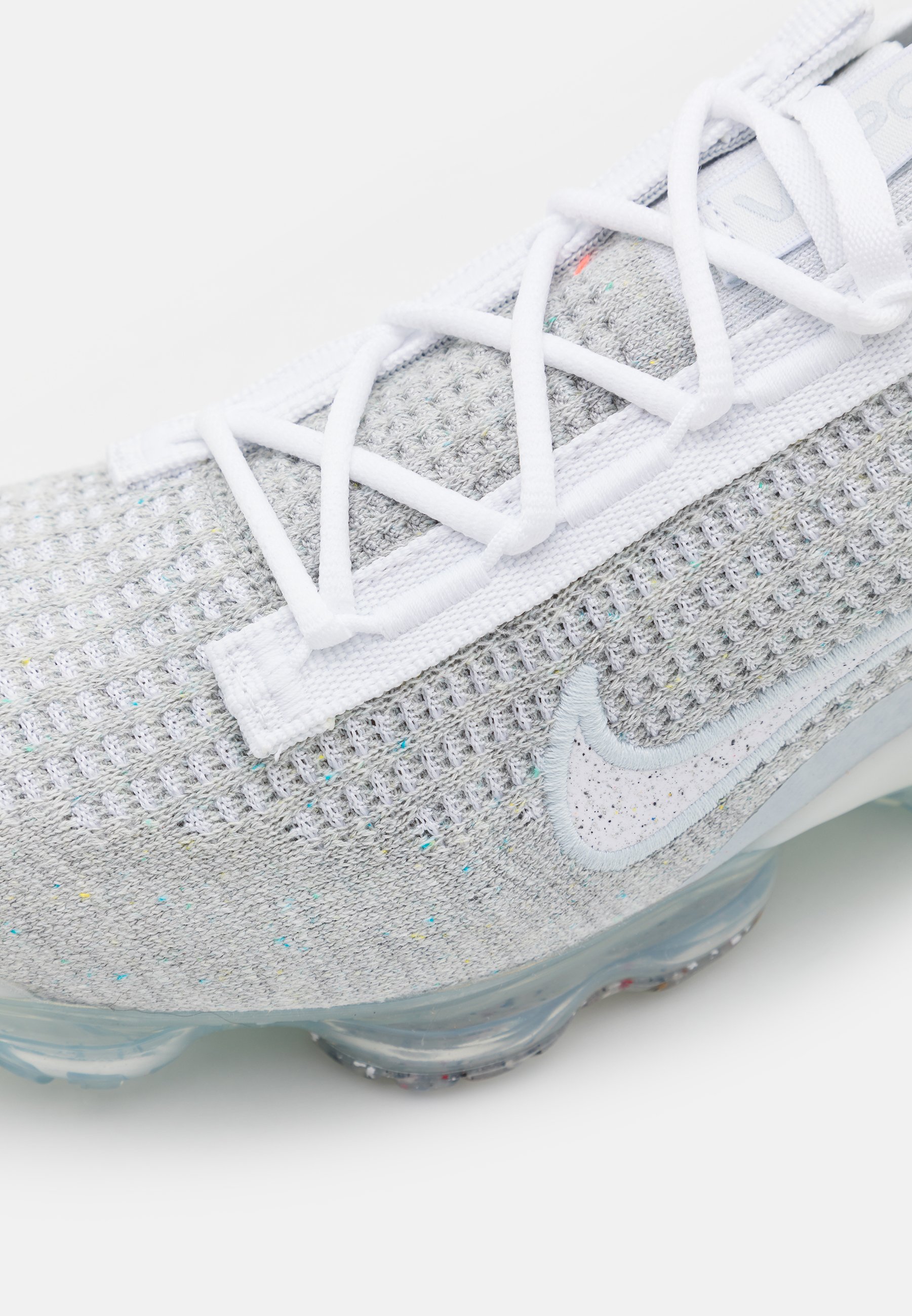 vapormax pure platinum