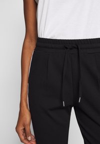 QS Pantalon de survêtement - black
