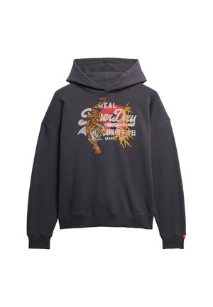 Hoodie gris foncé avec un graphique de tigre, des accents floraux et le texte "Superdry" dans différentes couleurs. Fabriqué en tissu doux et texturé avec une capuche.