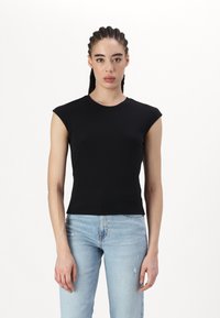 GAP Top - black