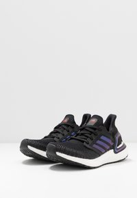 adidas Performance Scarpe da corsa su strada - black