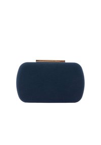 Pochette en velours bleu marine avec une forme rectangulaire arrondie et un fermoir en ton doré. Texture lisse sans motifs ni accents visibles.