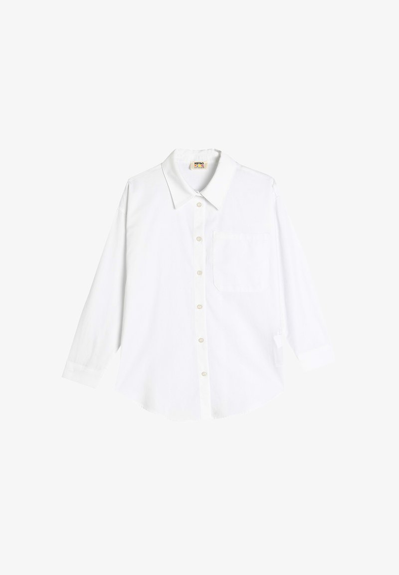 Weißes Langarmhemd aus Baumwolle mit Knopfleiste, spitzem Kragen und einer einzigen Brusttasche. Glatte Textur und lässiger Schnitt.