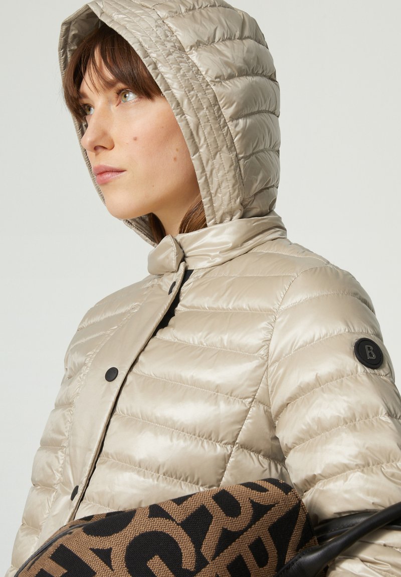 Damen Leichte Jacken | Bogner MILLA Daunenjacke sand - IF26188 Damen Leichte Jacken | Bogner MILLA Daunenjacke sand - IF26188