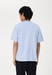 Edwin OVERSIZE BASIC UNISEX - Lihtne T-särk - kentucky blue
