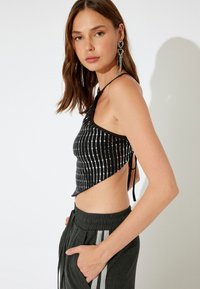 Koton Top - black