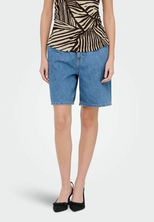 JDY SHORTS JDYBERN LOCKER GESCHNITTEN SHORTS - Denimshorts - light blue denim