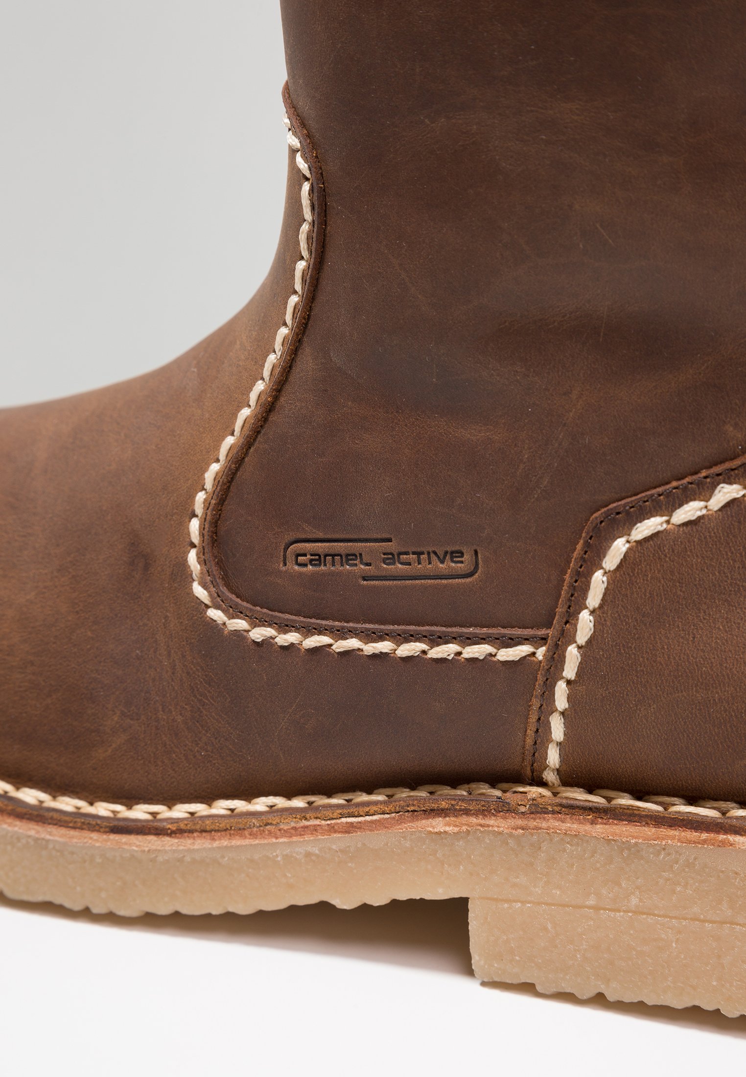 boots camel active
