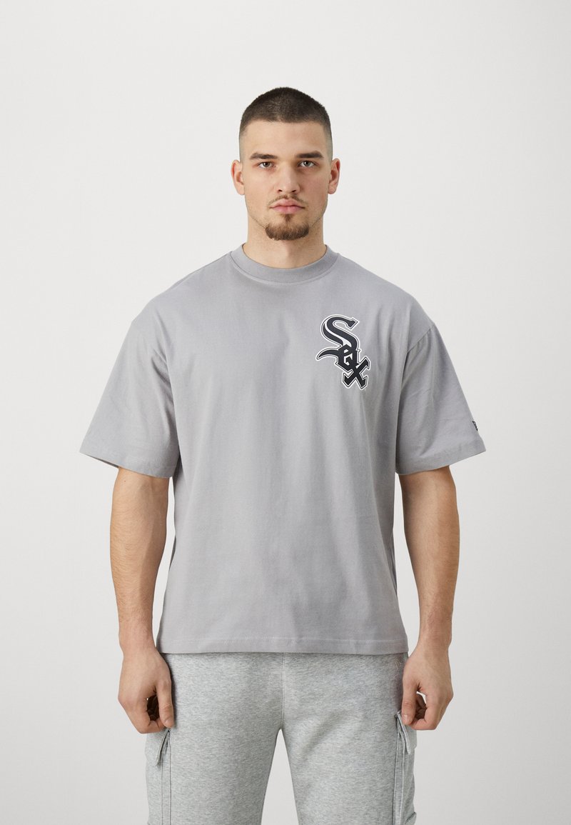 New Era CHICAGO WHITE SOX OVERSIZED Joukkuetuote grey/harmaa