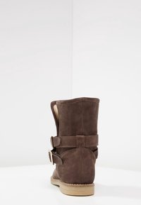 KIOMI Botines - taupe