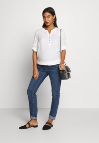 MAMALICIOUS MLMERCY 3/4 WOVEN TUNIC - Túnica - snow white