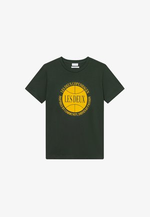 Les Deux, BEN, zielony