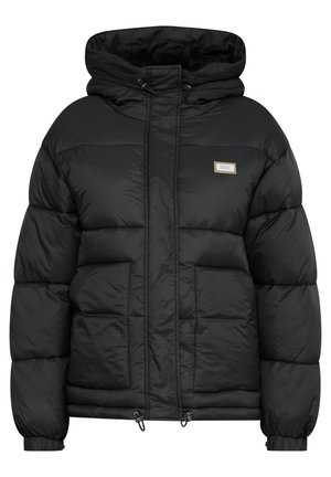 Svart puffjacka med huva, med en frontdragkedja, två sidofickor och en justerbar nederkant med snoddar. Mjuk, matt textur.