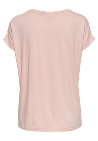 Helles rosa T-Shirt mit kurzen Ärmeln, aus weichem Stoff gefertigt, mit entspanntem Schnitt, rundem Ausschnitt und aufgerollten Ärmeln. Glatte Textur.