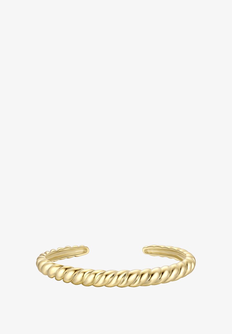 Gouden torsade armband met open cuff design en een gladde gepolijste afwerking op een witte achtergrond.
