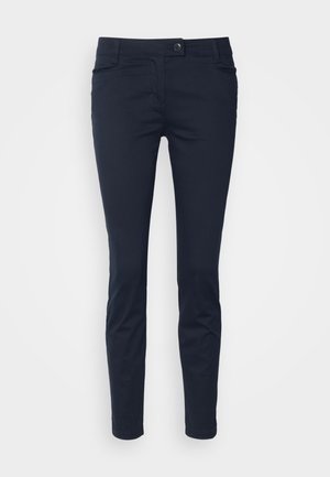 Pantaloni blu navy realizzati in un tessuto liscio, dotati di tasche frontali, chiusura con bottone e una vestibilità slim.