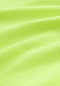 Nevybrané, lime green