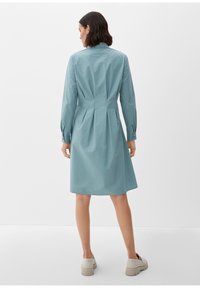 s.Oliver MET STOLPPLOOIEN - Sukienka koszulowa