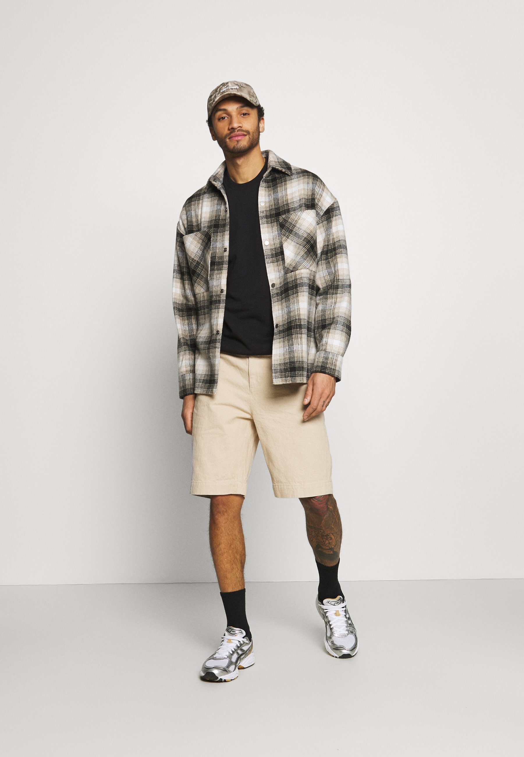 Karl Kani Denim shorts - sand - Zalando 