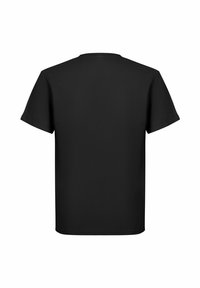 Černé tričko s krátkým rukávem a kulatým výstřihem, vyrobené z bavlny. Hladká textura, standardní střih, minimalistický design bez viditelných log nebo vzorů.