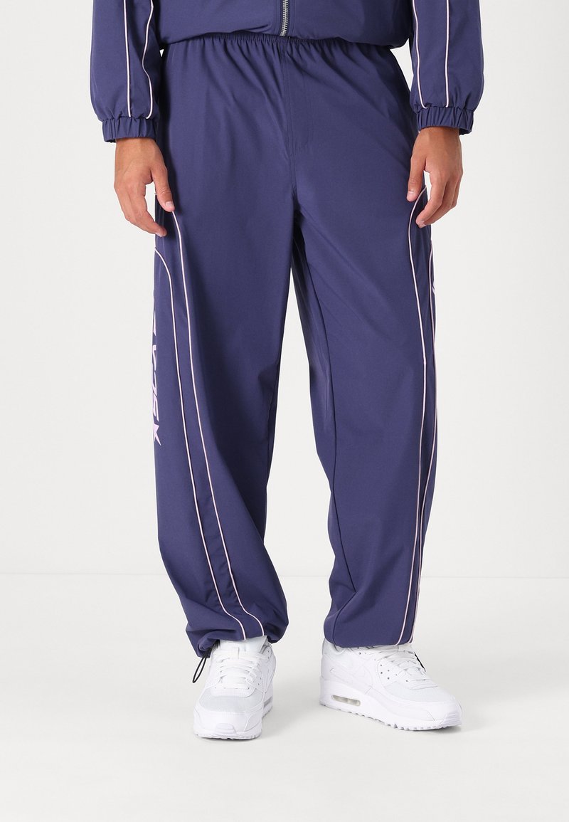 Love Scars COACH TRACKPANTS UNISEX - Παντελόνι - midnight purple