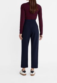 Stradivarius Tygbyxor - dark blue