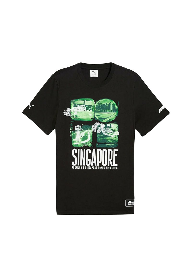 Czarna koszulka Puma z zielonkawymi scenami z Grand Prix Singapuru, samochodami Formuły 1 oraz napisem "SINGAPORE Formula 1 Grand Prix Singapur 2025."