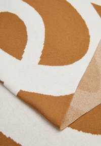 s.Oliver JACQUARD - Écharpe - sandstein