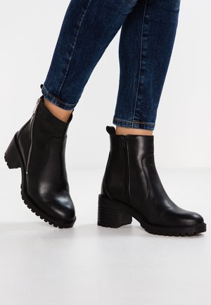 Zign Botines con plataforma - black
